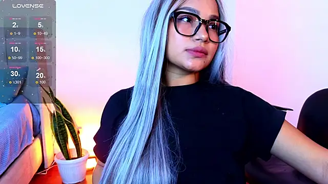 Snapshot of lau_rl chatting on February 2026 02:13:01 AM lau rl online show from February 2026 02:13:01 AM