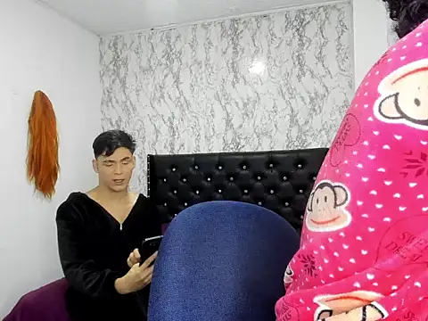 Lovers Spicy online show from November 2025 01:04:02 PM