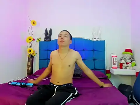 Lovers Spicy online show from March 2026 03:21:01 AM