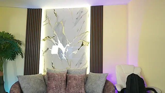 TessaaFox online show from November 2025 11:54:01 AM