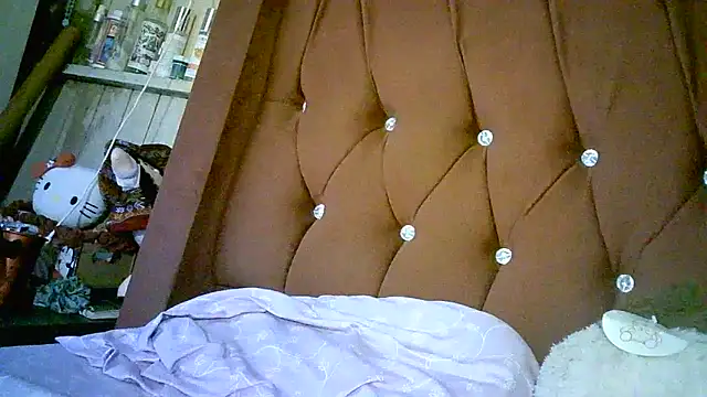 Zulreyna online show from March 2026 02:31:02 AM