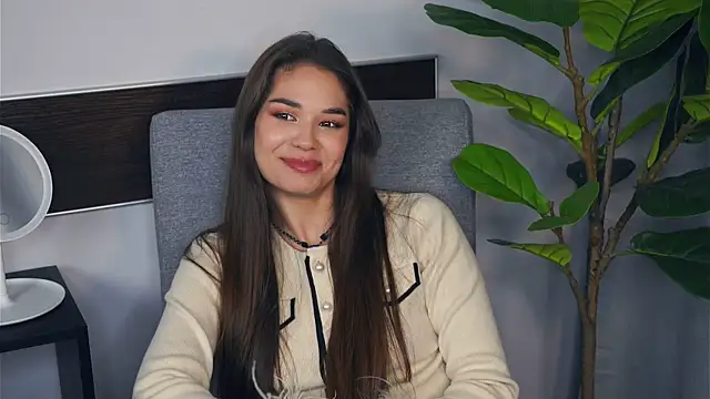 Snapshot of JanelKofron chatting on November 2025 01:47:01 PM JanelKofron online show from November 2025 01:47:01 PM