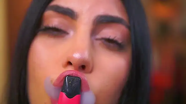 RavennaDArcy online show from November 2025 08:09:02 PM