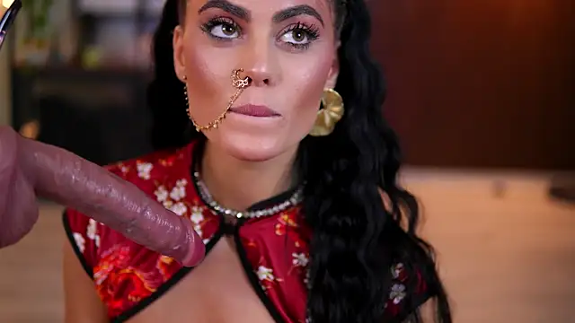 RavennaDArcy online show from April 2026 06:59:02 PM