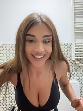 Snapshot of IvyNox chatting on July 2026 03:44:01 PM IvyNox online show from July 2026 03:44:01 PM