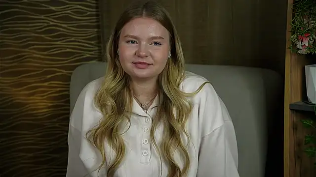 Snapshot of TorieDeeb chatting on November 2025 06:06:01 AM TorieDeeb online show from November 2025 06:06:01 AM