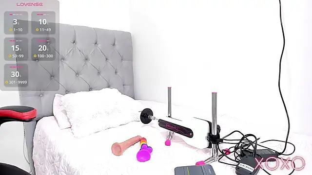 Nyra lux16 online show from December 2025 12:17:02 AM