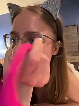 EveLunny online show from April 2026 02:17:01 AM