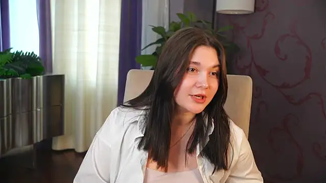 Snapshot of MonetBrinkman chatting on November 2025 04:05:02 AM MonetBrinkman online show from November 2025 04:05:02 AM