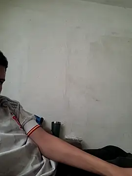 casadodequebra online show from March 2026 05:06:01 PM