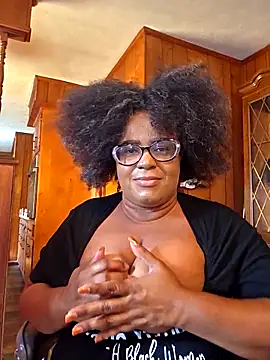 Snapshot of Oya_Rae73 chatting on November 2025 07:06:02 PM Oya Rae73 online show from November 2025 07:06:02 PM