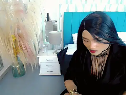 sebastian cruz  online show from November 2025 07:03:03 PM