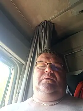 Grase44 online show from May 2026 01:28:02 PM