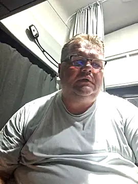 Grase44 online show from November 2025 09:18:01 PM