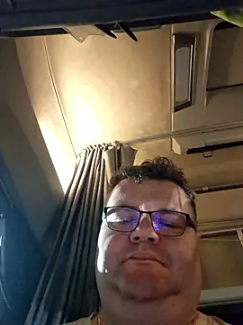 Grase44 online show from January 2026 07:28:02 PM