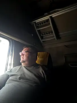 Grase44 online show from March 2026 01:28:02 PM