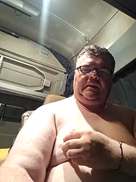 Grase44 online show from November 2025 10:43:02 PM