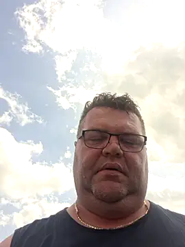 Grase44 online show from May 2026 12:21:01 PM
