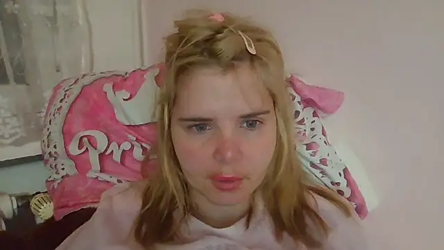 HornyElena online show from March 2026 05:13:01 PM