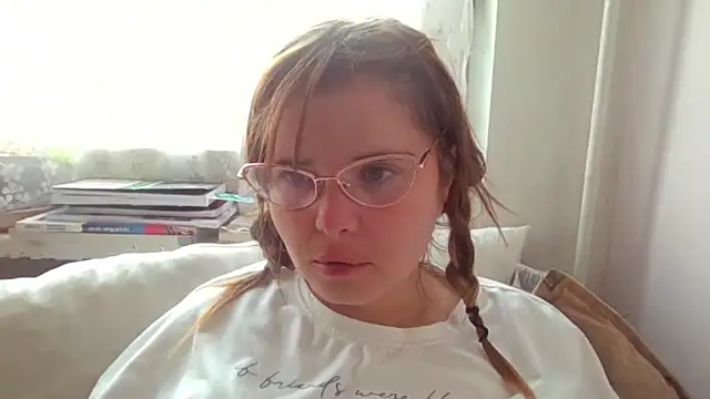 HornyElena online show from December 2025 11:47:01 AM