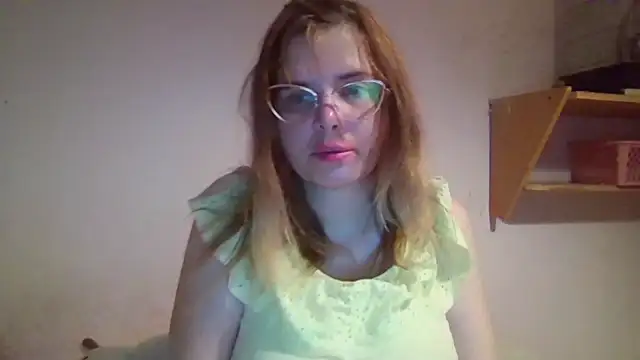 HornyElena online show from November 2025 07:07:01 PM