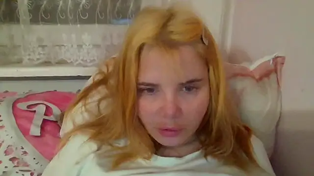 HornyElena online show from January 2026 06:37:01 PM