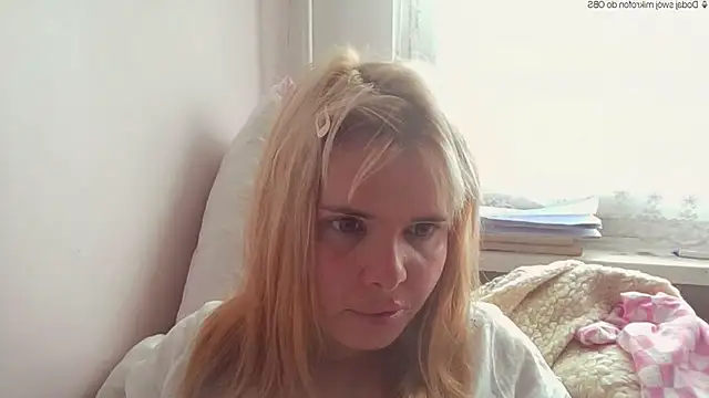Snapshot of HornyElena chatting on May 2026 10:29:01 AM HornyElena online show from May 2026 10:29:01 AM