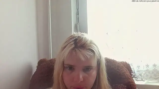 Snapshot of HornyElena chatting on May 2026 12:03:01 PM HornyElena online show from May 2026 12:03:01 PM