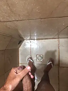 Snapshot of Luan1267 chatting on November 2025 10:14:02 PM Luan1267 online show from November 2025 10:14:02 PM