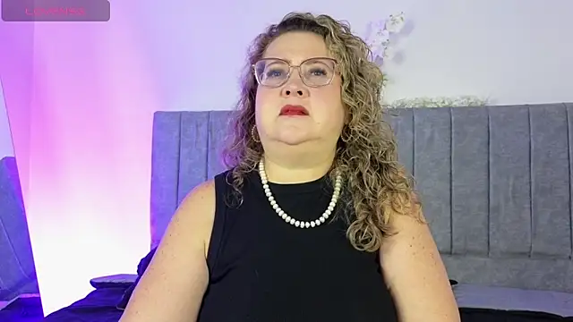 CurvyRosse  online show from January 2026 11:13:01 AM