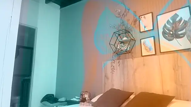 Snapshot of samanta_dream9 chatting on November 2025 07:40:02 PM samanta dream9 online show from November 2025 07:40:02 PM