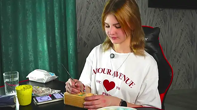 Snapshot of ManaBybel chatting on November 2025 10:09:02 AM ManaBybel online show from November 2025 10:09:02 AM