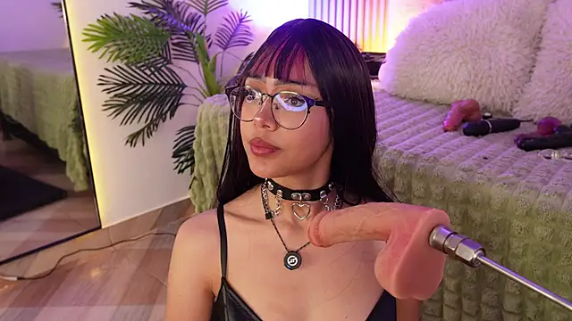  ViolletteNoir  online show from March 2026 09:09:01 PM