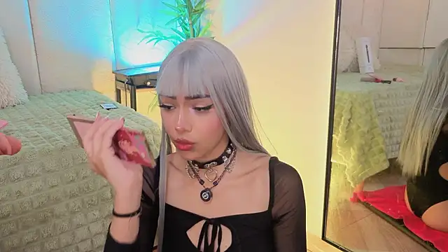  ViolletteNoir  online show from March 2026 08:51:02 PM