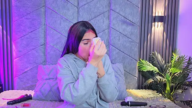  ViolletteNoir  online show from November 2025 08:59:02 AM