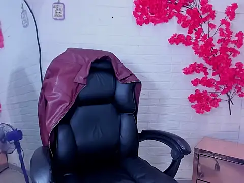 MiaStorm1 online show from November 2025 11:41:02 PM