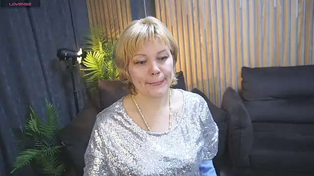 Snapshot of AmaraNights chatting on February 2026 09:01:01 PM AmaraNights online show from February 2026 09:01:01 PM