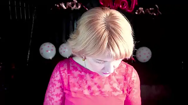 Snapshot of AmaraNights chatting on February 2026 01:55:01 PM AmaraNights online show from February 2026 01:55:01 PM