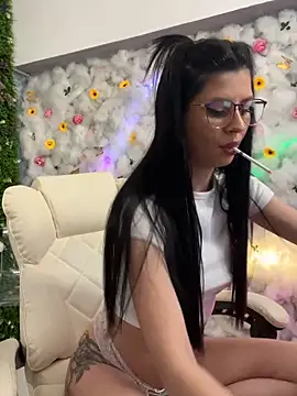 Candy T33n online show from December 2025 04:39:02 PM