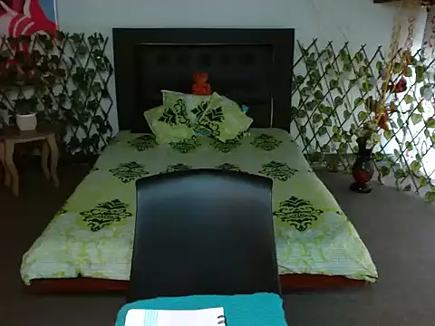 Snapshot of LuluKiss_ chatting on February 2026 01:46:02 PM LuluKiss online show from February 2026 01:46:02 PM