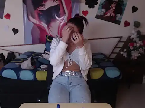 Snapshot of LuluKiss_ chatting on February 2026 01:44:01 PM LuluKiss online show from February 2026 01:44:01 PM