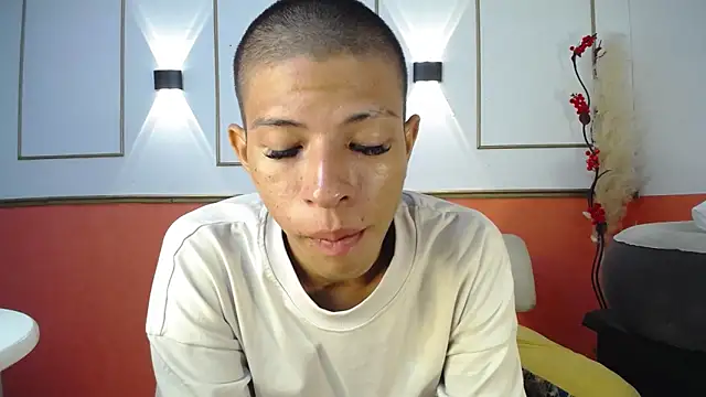 Tessachains 2  online show from November 2025 02:44:02 AM