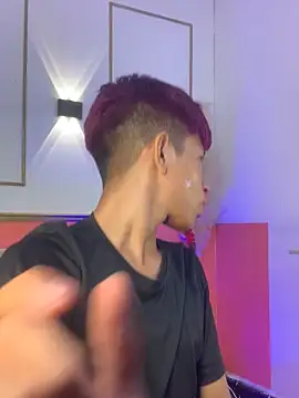 Tessachains 2  online show from November 2025 10:37:01 PM