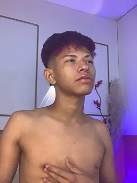 Tessachains 2  online show from November 2025 02:15:02 AM