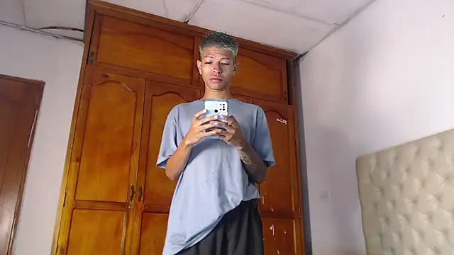 Snapshot of Tessachains_2_ chatting on February 2026 12:46:01 PM Tessachains 2 online show from February 2026 12:46:01 PM