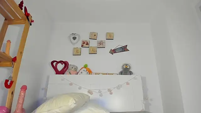 Blueee diamond online show from April 2026 08:59:02 PM