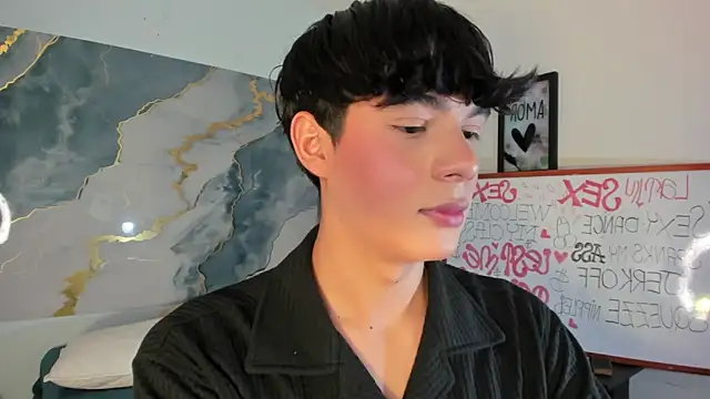 Isaac Kurtt online show from November 2025 07:41:02 PM