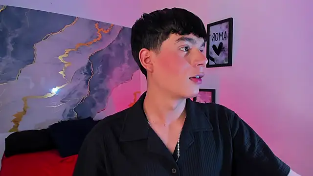 Isaac Kurtt online show from December 2025 07:57:02 PM