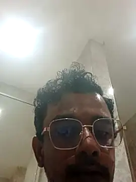 ParlousCarpet online show from May 2026 08:12:01 PM