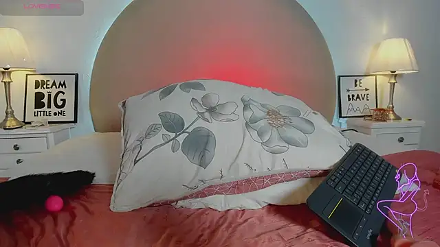 honey vixen  online show from February 2026 08:50:02 PM